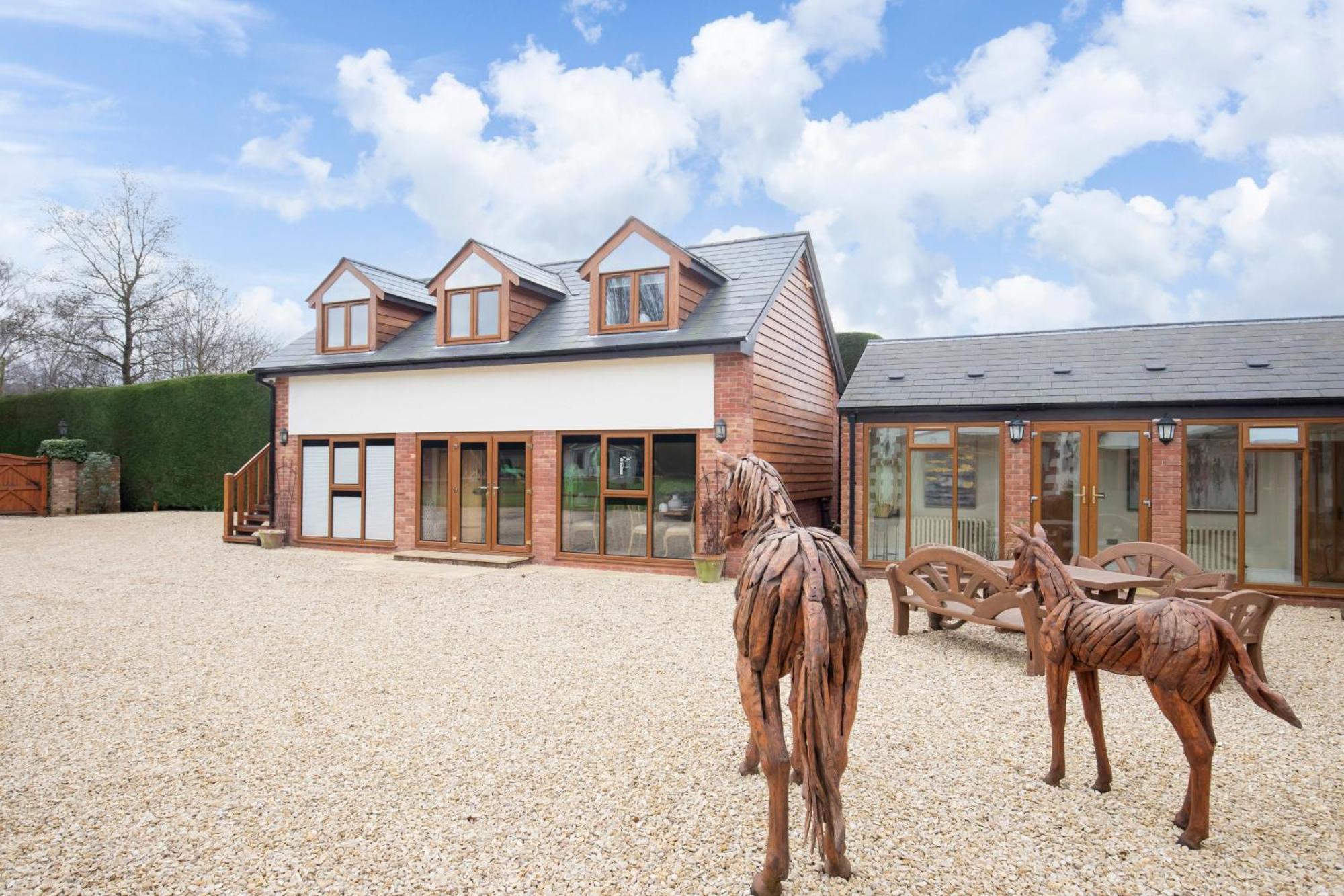 Stable Lodge - Boutique Bed & Breakfast Shurdington Dış mekan fotoğraf