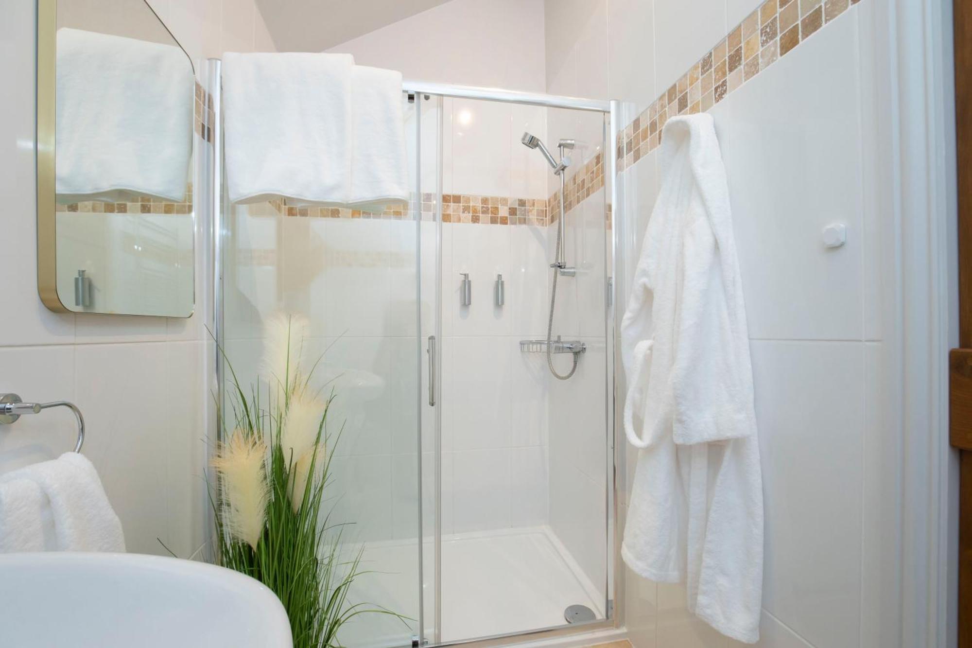 Stable Lodge - Boutique Bed & Breakfast Shurdington Dış mekan fotoğraf